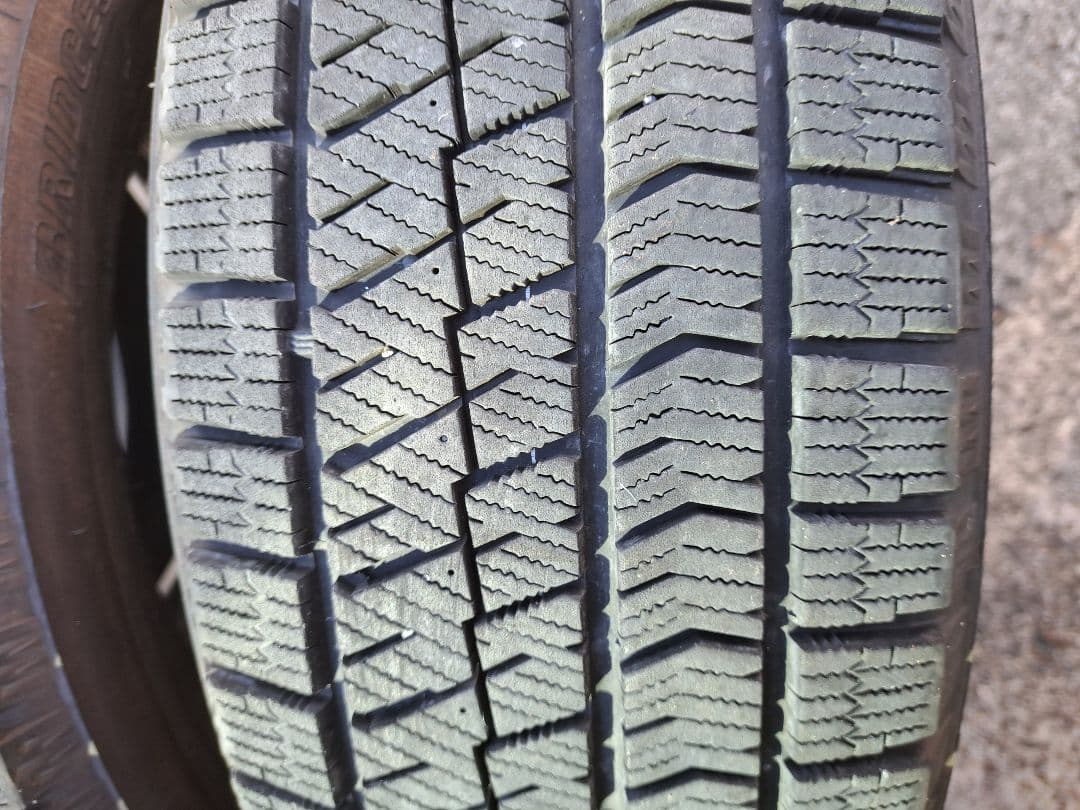 バリ山！205/60R16×4絶対人気ブリヂストンブリザックVRX！送料￥900