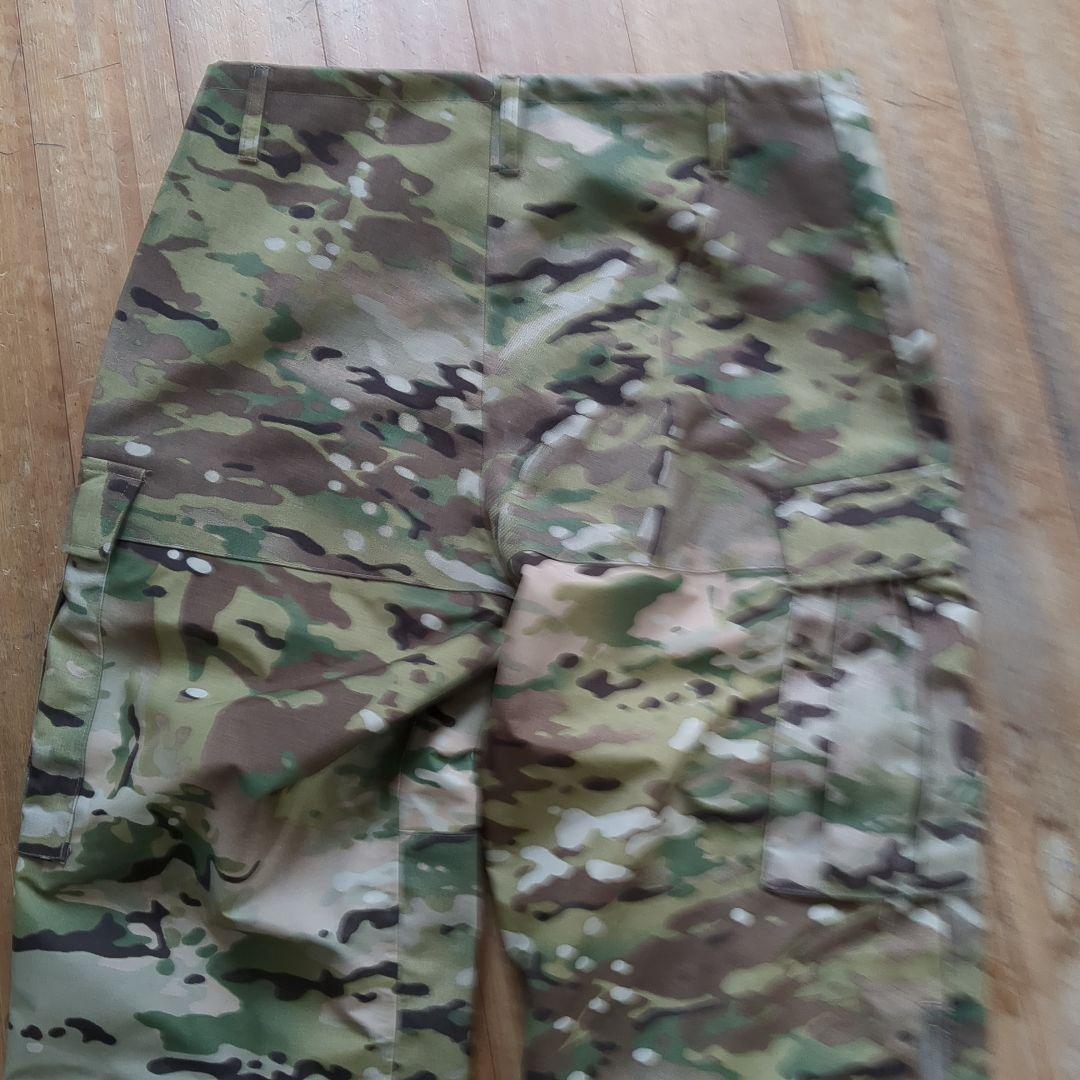 米軍実物　未使用　OCP マルチカム　ゴアテックスパンツ　M−R ①
