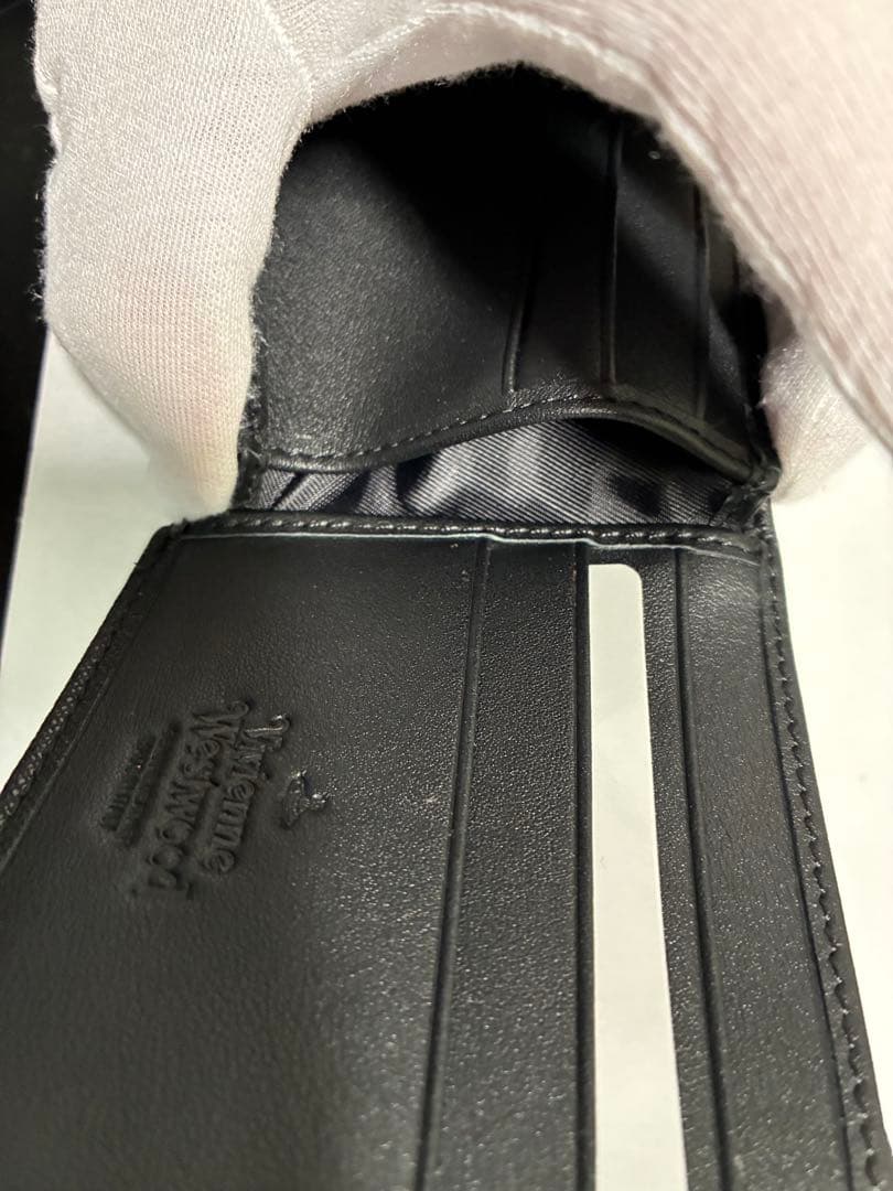 入手困難【新品】Vivienne Westwood オーブロゴ 札入れ