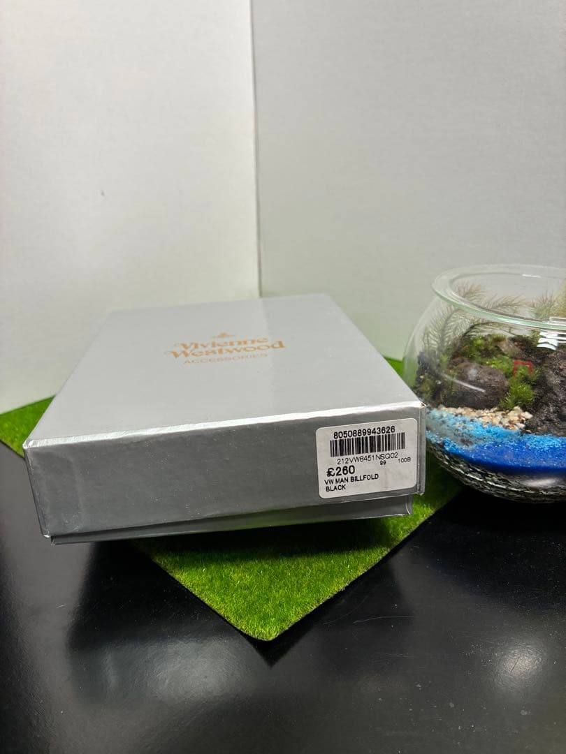 入手困難【新品】Vivienne Westwood オーブロゴ 札入れ