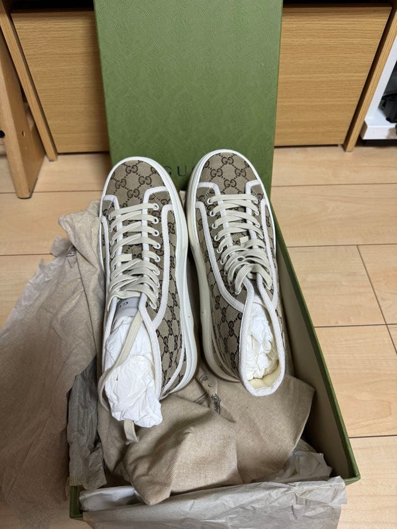 GUCCI ロゴパターン スニーカーメンズ8サイズ新品