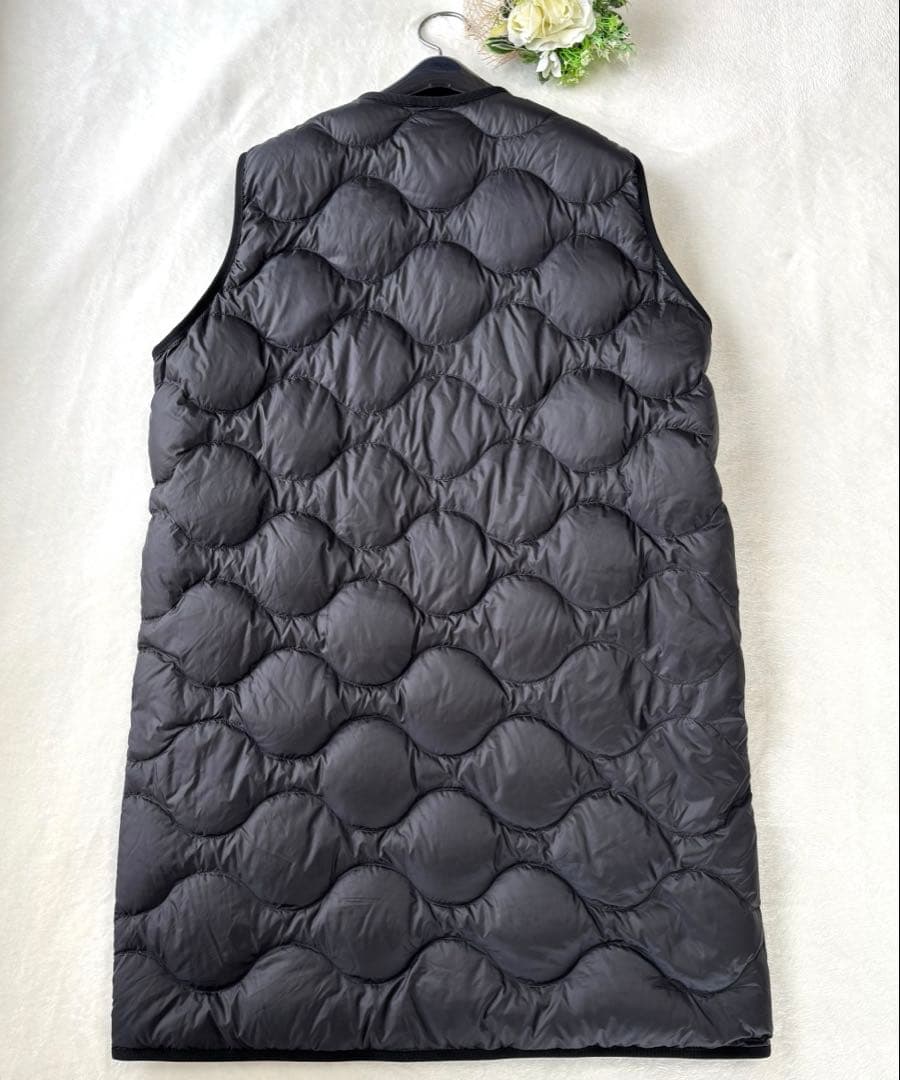 新品未使用　ユニクロ　セオリー　ウルトラライトダウン　ロングベスト　ジレ　撥水