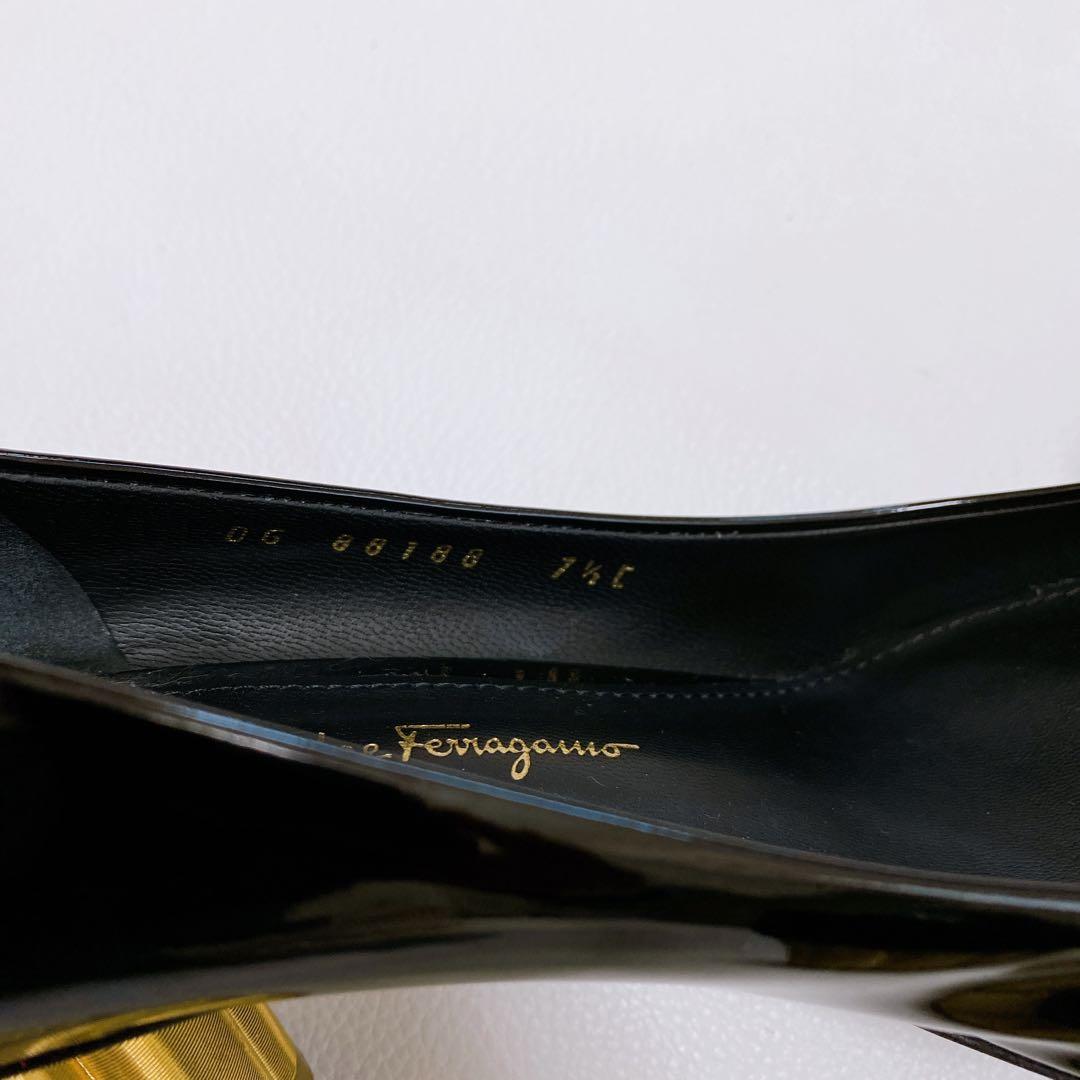 美品 フェラガモ　フラワーヒール エナメル ブラック 37.5
