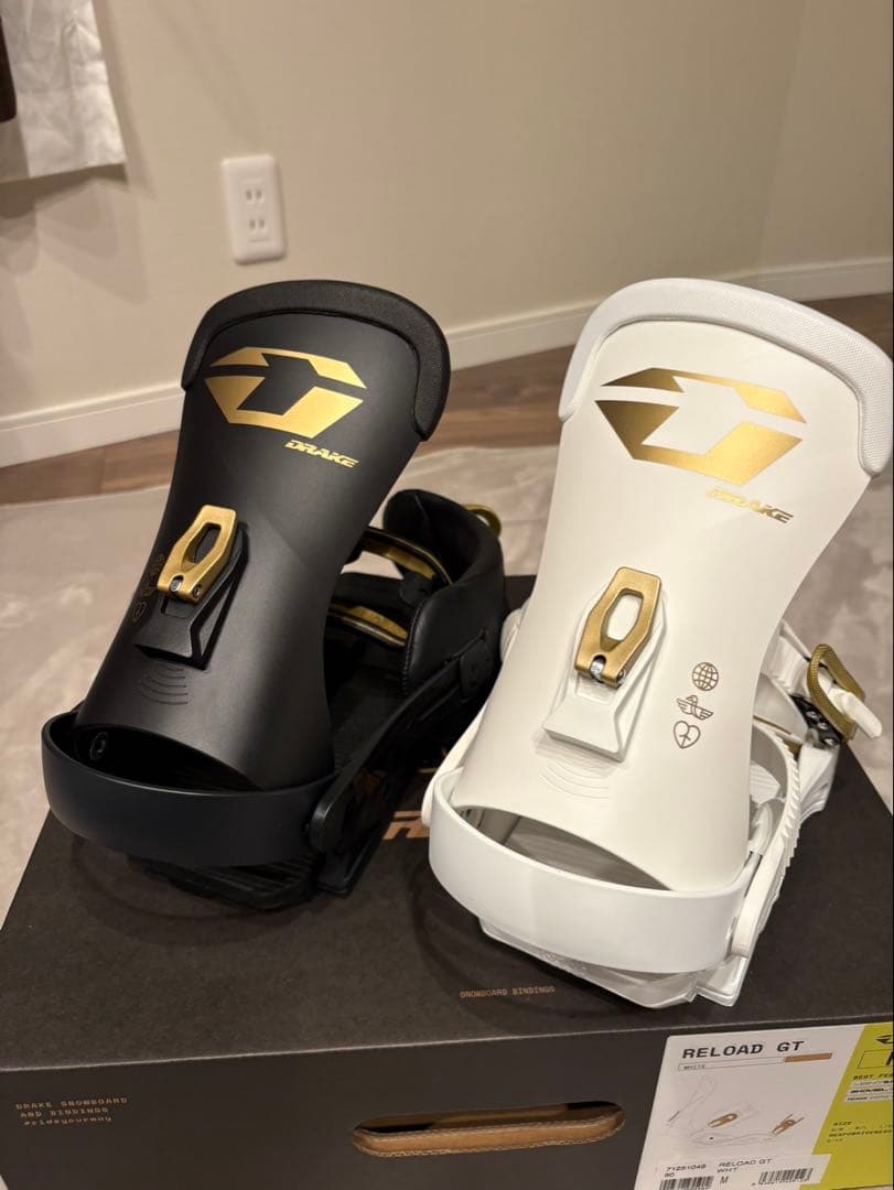 RELOAD GT スノーボードビンディング ブラック/ホワイト 25-26
