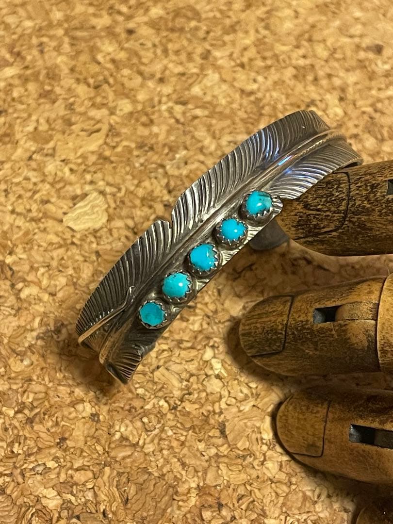 ◆感謝価格◆sterling◆V刻印◆ターコイズフェザーシルバーバングル◆