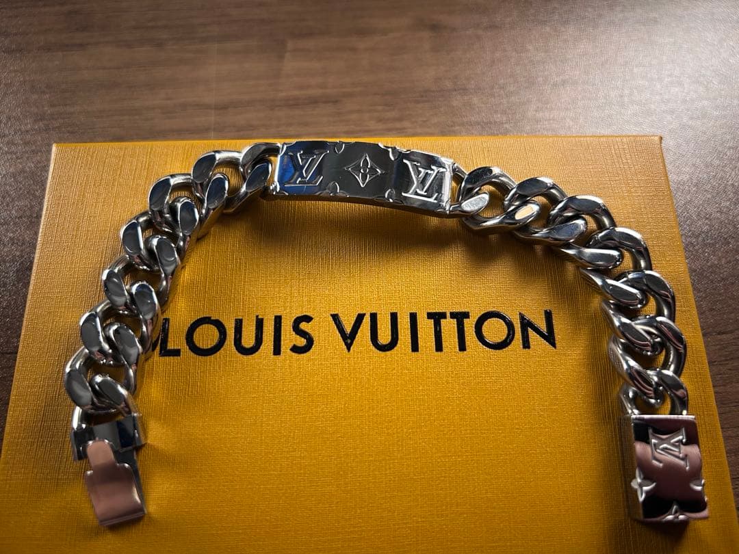 LOUIS VUITTON シルバーチェーンブレスレット　美品
