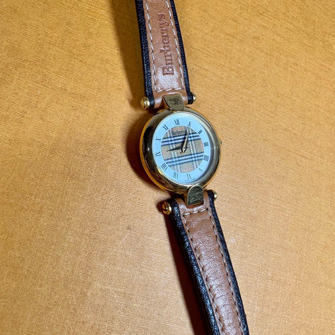 Burberry バーバリー ノバチェック　レディース腕時計 ホワイト文字盤