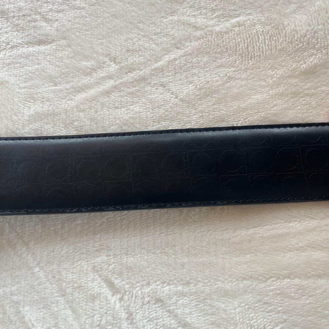 Salvatore Ferragamo ブラック レザーベルト