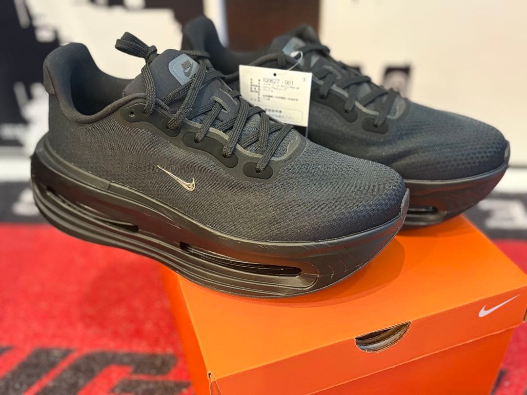 Nike Vomero Premium ボメロ　プレミアム