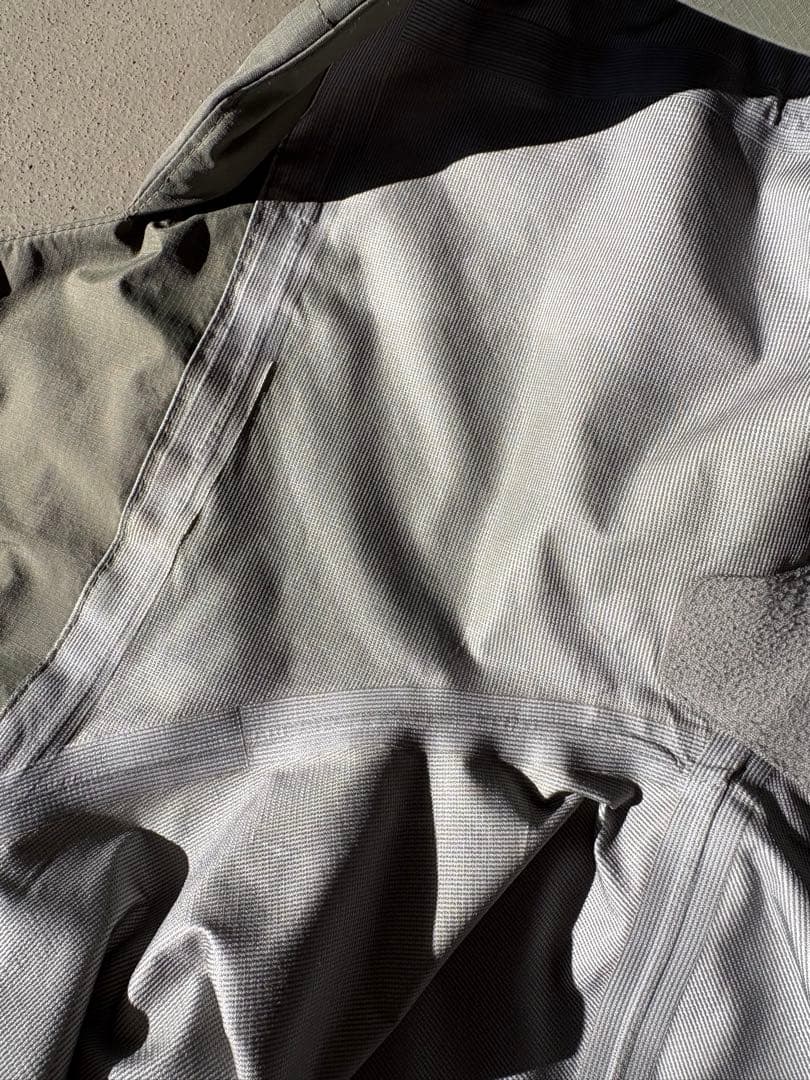 Patagonia カーキ　マウンテンパーカー トレントシェルジャケット