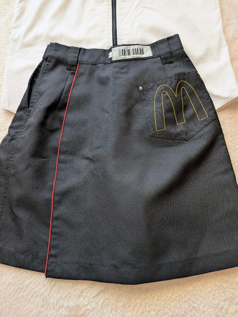 希少品　マクドナルド　旧制服　レディースクルーユニホーム上下