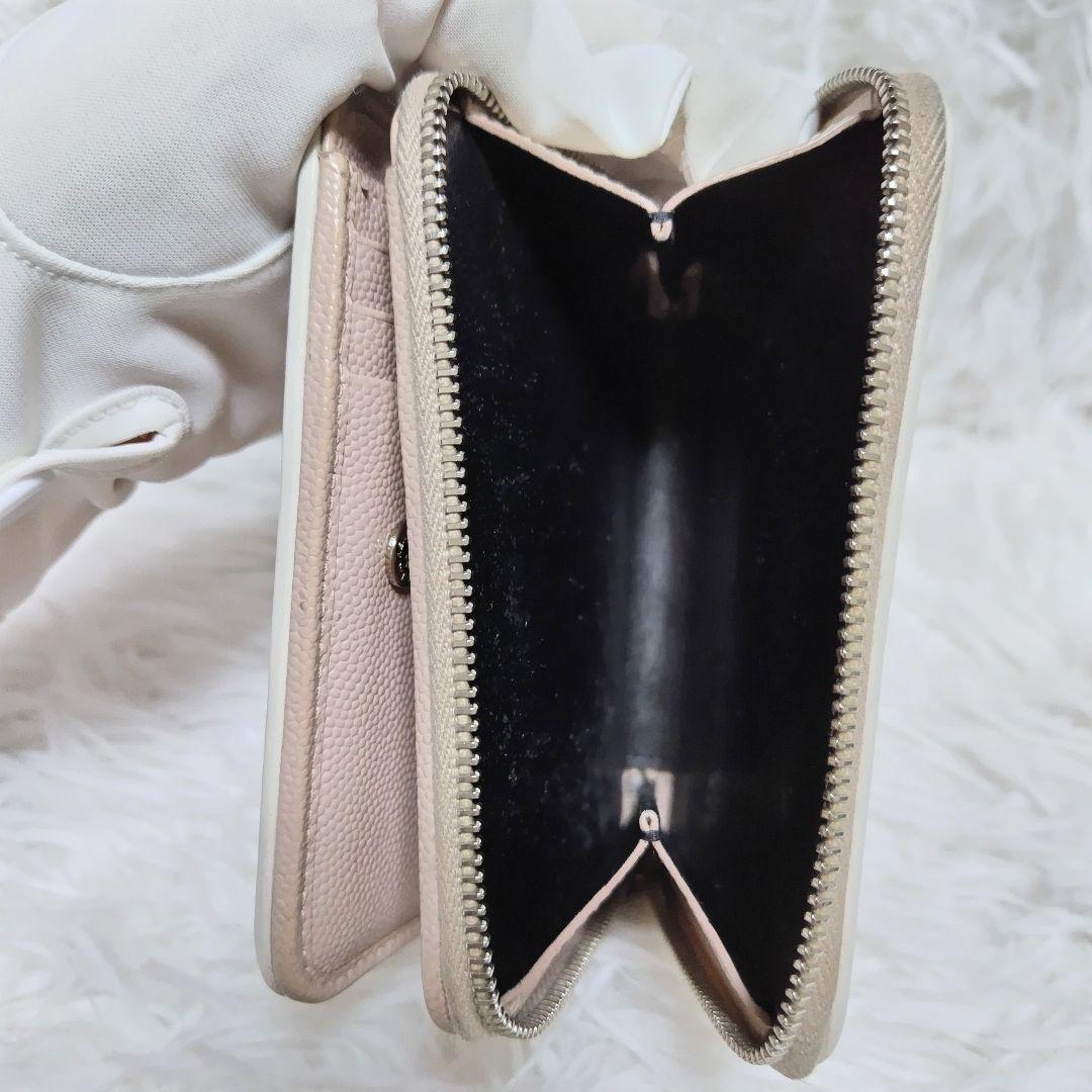 レア美品✨サンローラン◇バイカラー二つ折り財布　Vキルティングカサンドラ白ピンク
