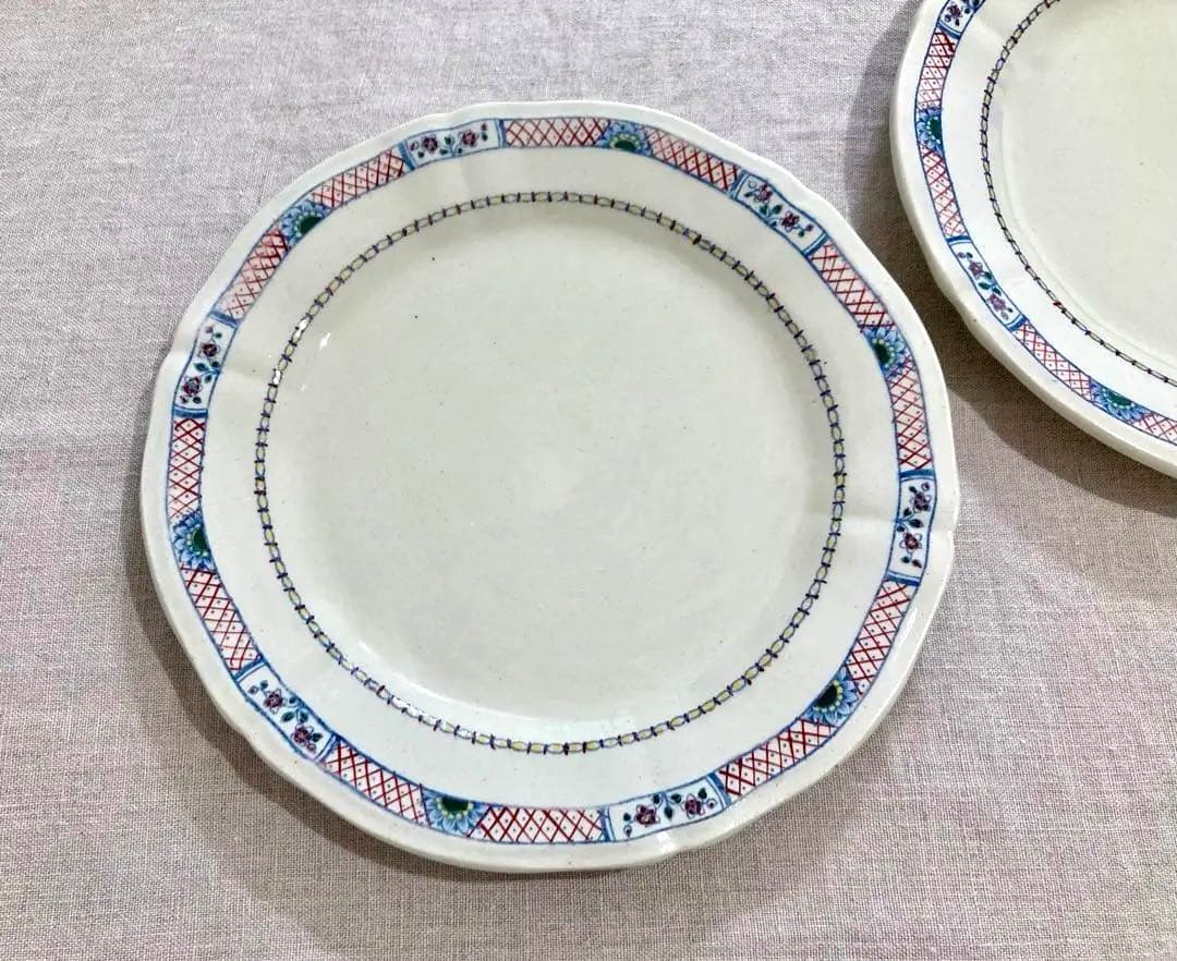GIENジアン　花柄装飾の陶磁器皿 2枚セット　フランスアンティーク