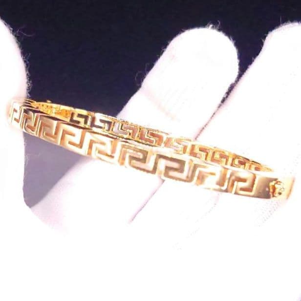 【美品】ヴェルサーチ バングル ブレスレット グレカ メデューサ ゴールド系 M