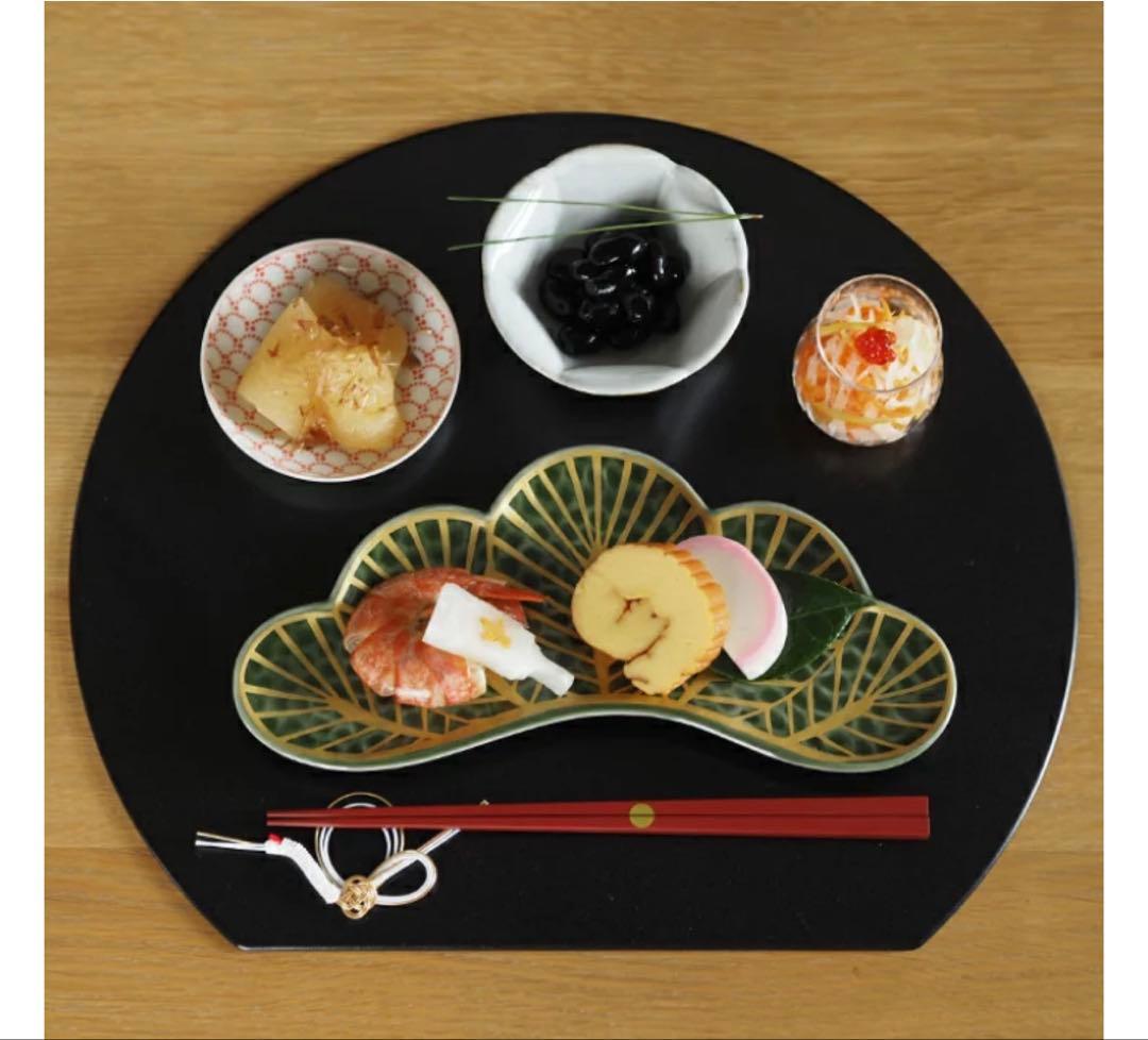 有田焼　幸楽窯　錦茶緑金松葉形前菜皿　銘々皿4点セット