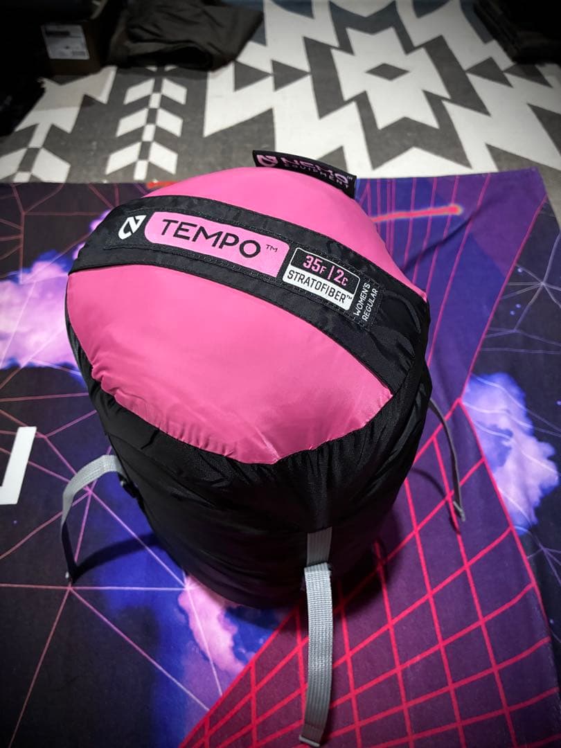 ニーモ　寝袋　TEMPO35F woman