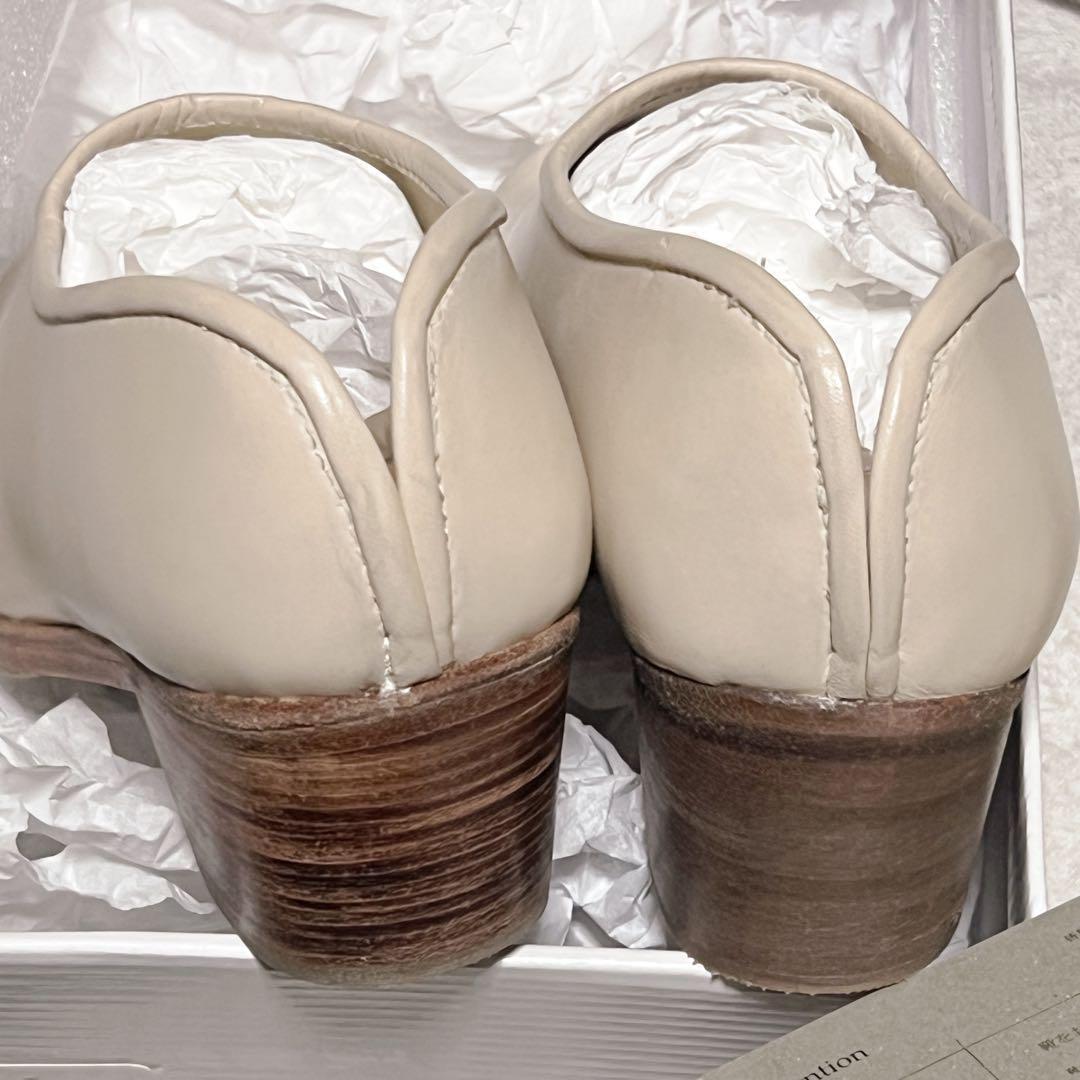 ★ hcubuch / cow leather sabot kinari