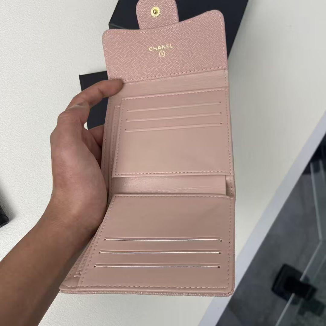 CHANEL ピンク レザー 三つ折り財布