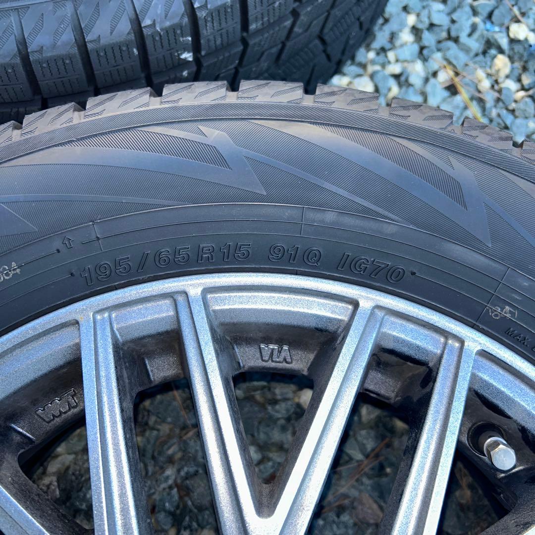 ヨコハマ IG70 195/65R15 スタッドレスタイヤ15インチ24年39週