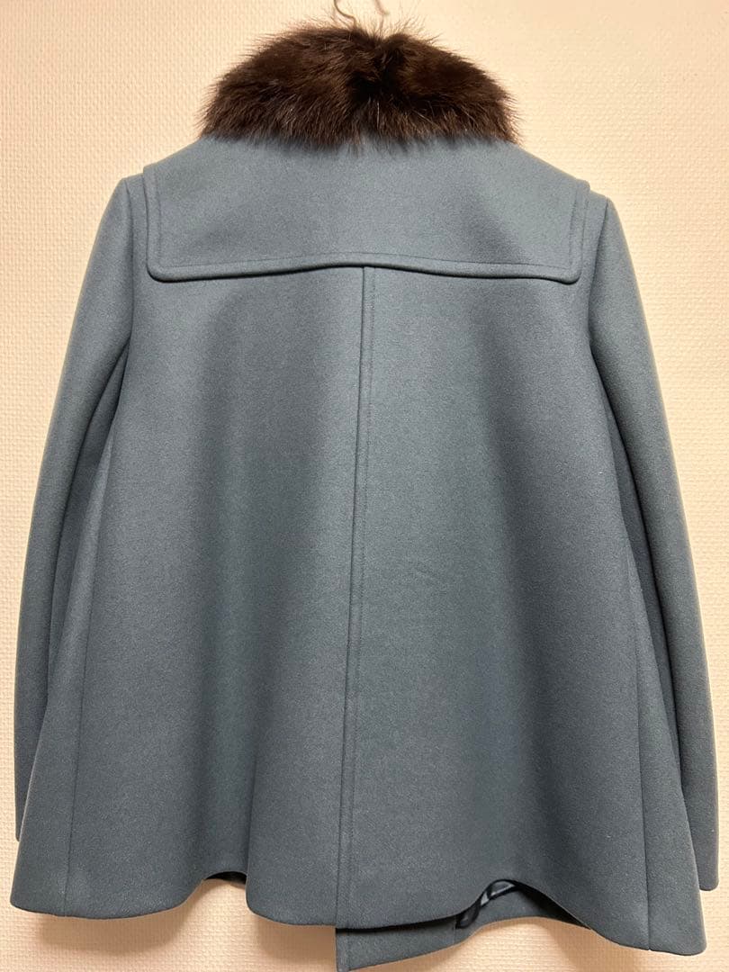 PRADA プラダ　ブルーコート　リアルファー付き　サイズ38