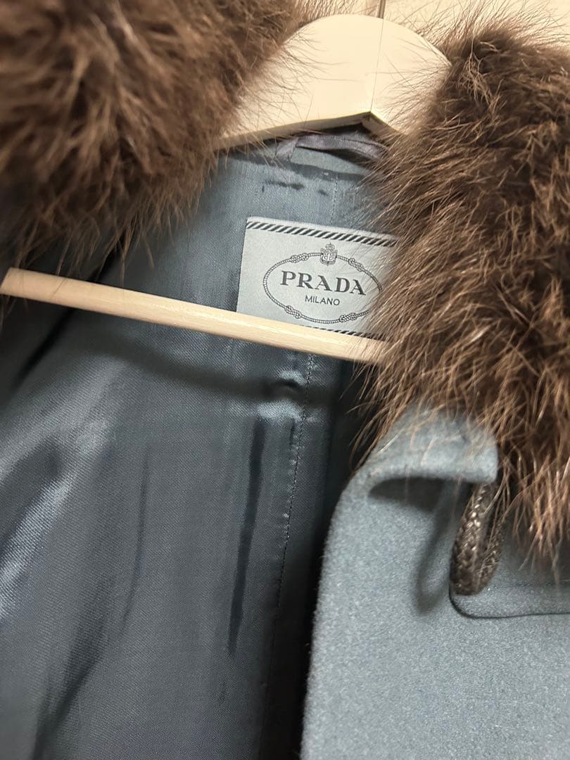 PRADA プラダ　ブルーコート　リアルファー付き　サイズ38