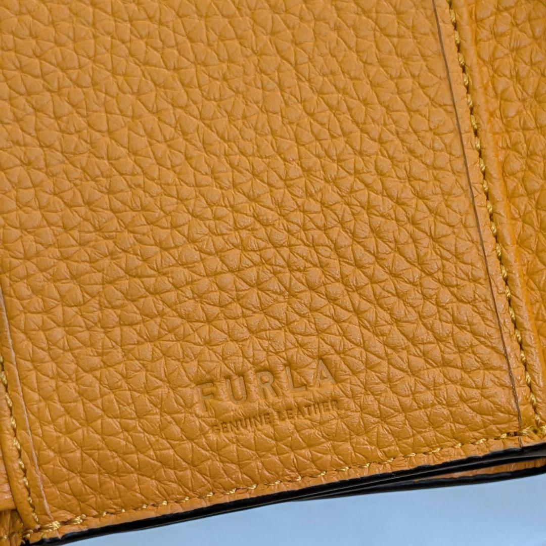 FURLA ブラウンレザー 三つ折り財布