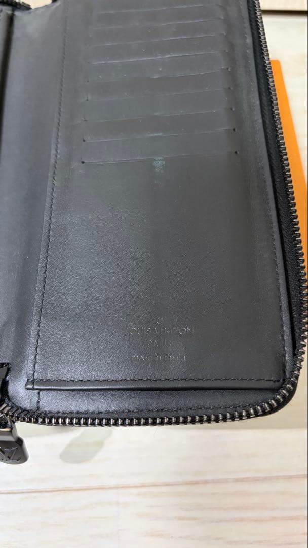 ルイヴィトン　長財布（黒）　モノグラム