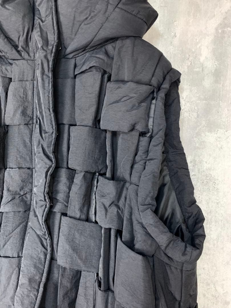 antiqua treecafe ダウン級ベスト 黒　ブロック編み　冬