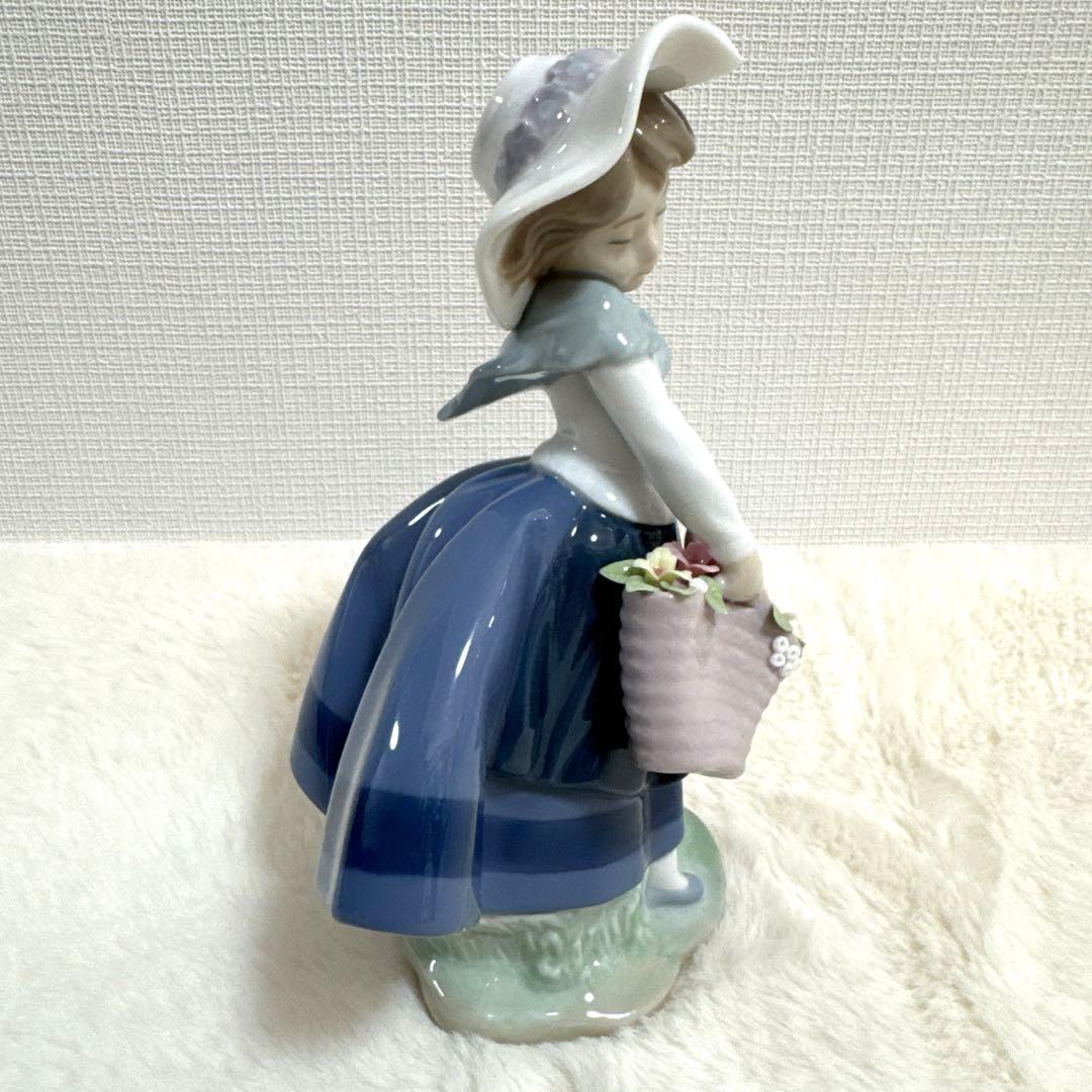 リヤドロ LLADRO 花と少女 綺麗な花ばかり　陶器人形　置物