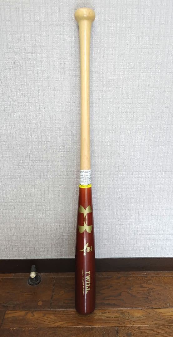 UAアンダーアーマー　ベースボールバット（硬式ゲーム）84ｃｍ　木製バット