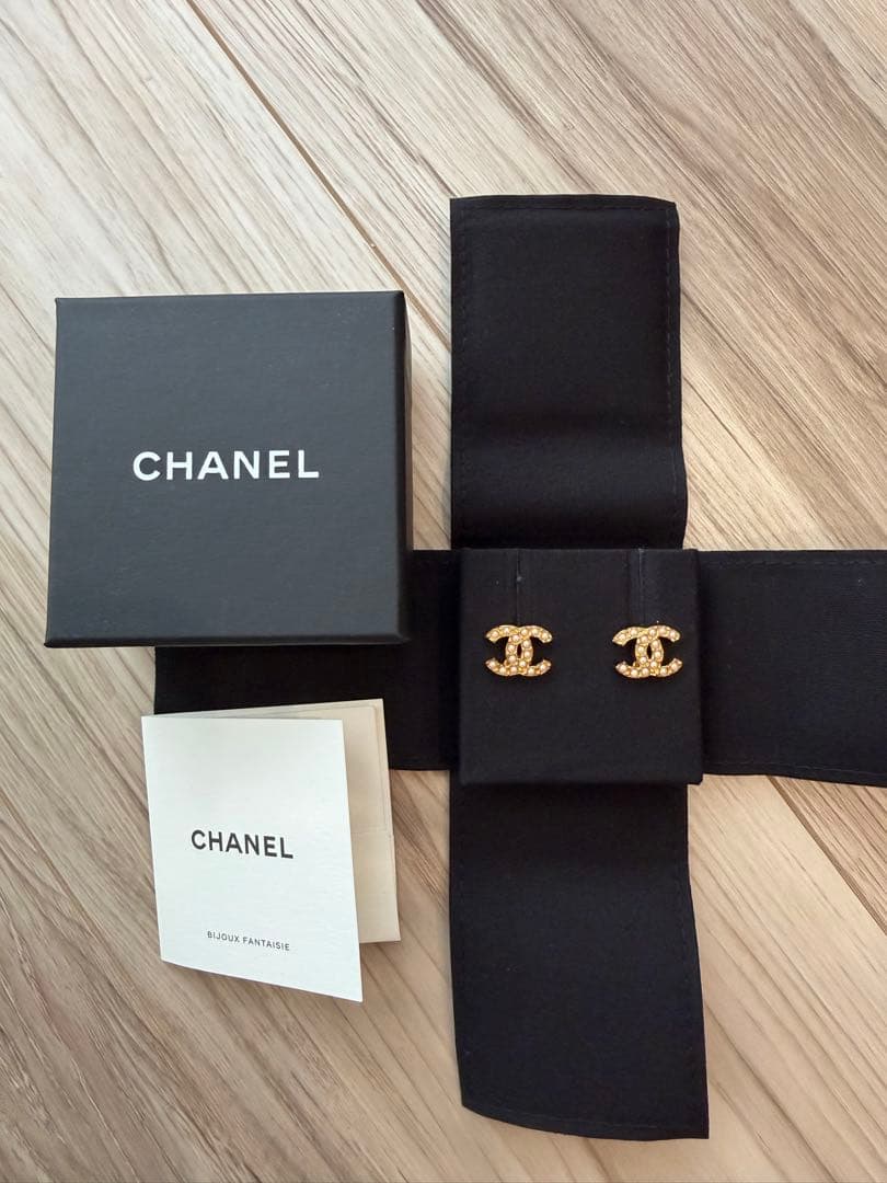 CHANEL ゴールド CCロゴピアス