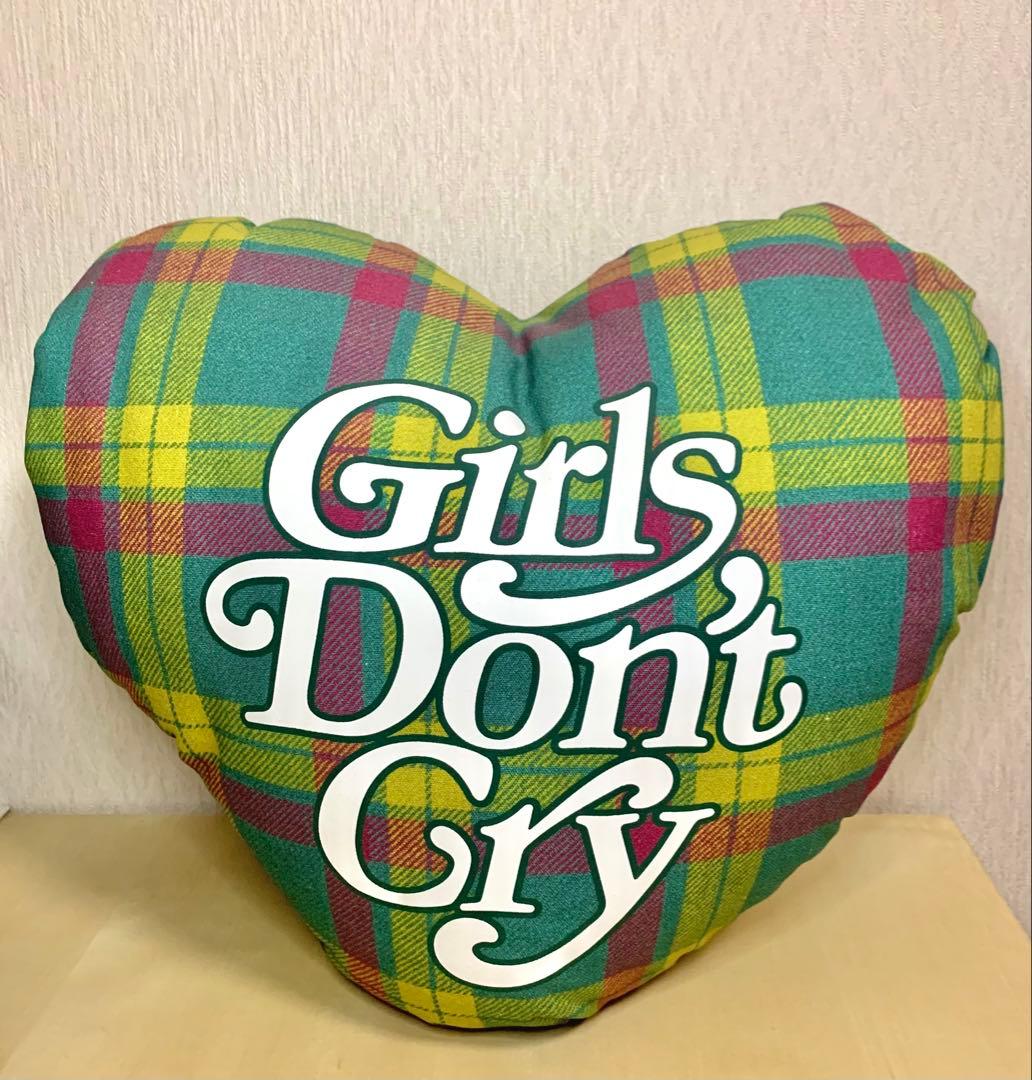 Girls Don't Cry Pillow クッション 伊勢丹