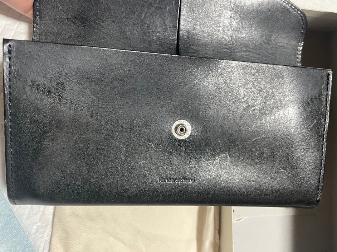 hender scheme長財布 ネイビー