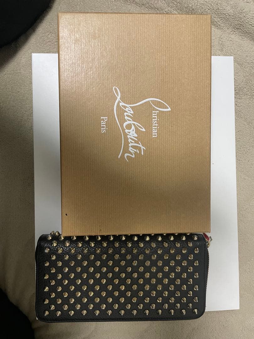 Christian Louboutin スタッズ長財布