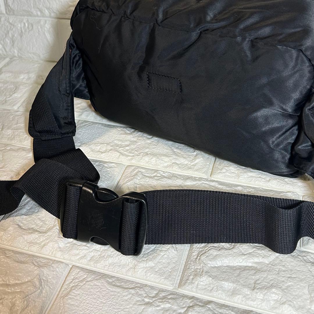 【美品】PORTER タンカー　ウエストポーチ　ボディーバッグ　ブラック