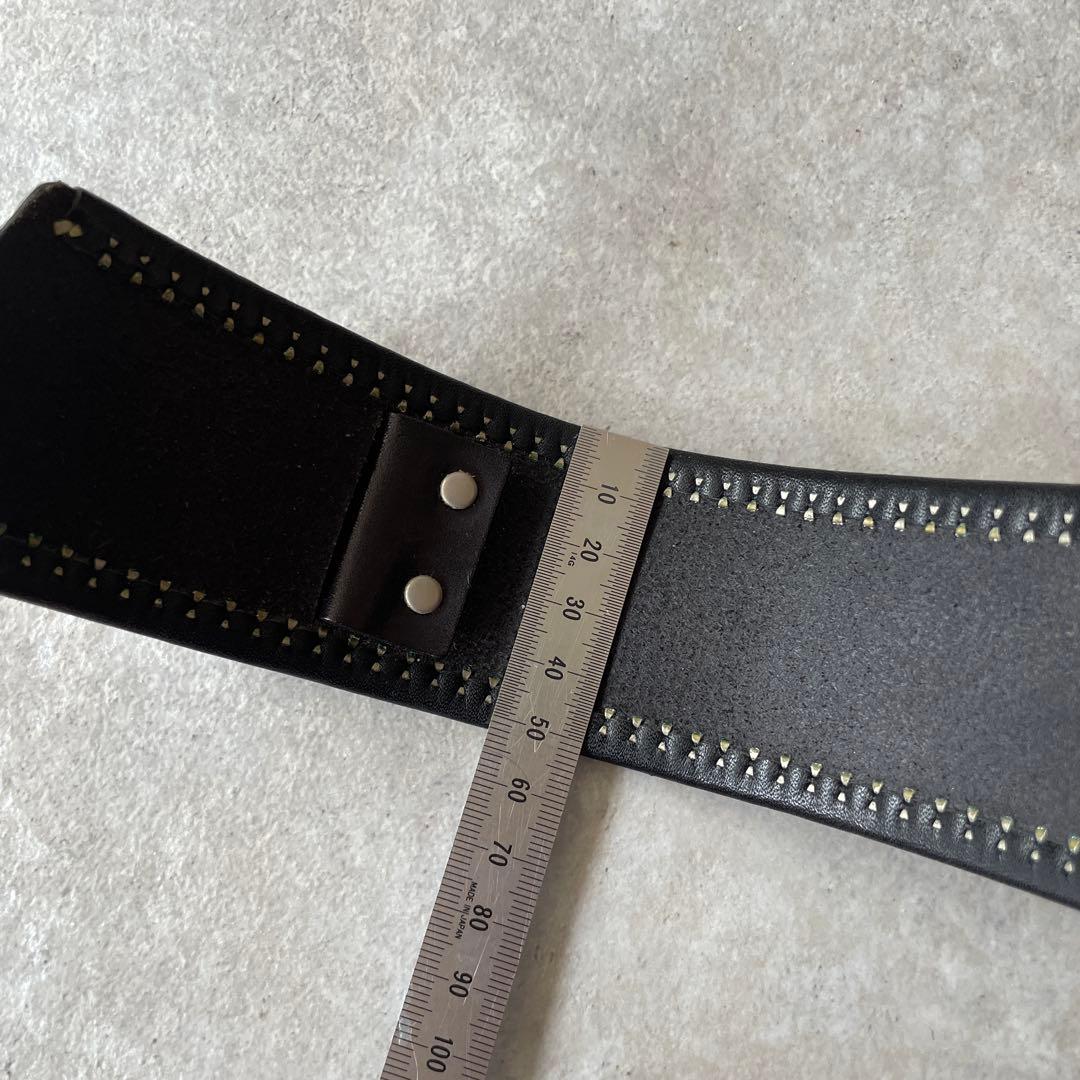 美品 渋谷 ブランド古着 ショップ購入 レザーブレスレット スタッズ付き