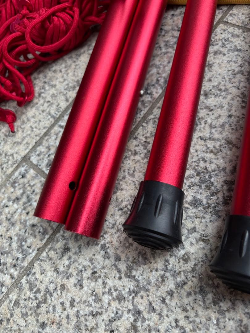 【美品】村の鍛冶屋　伸縮アルミタープポール レッド ４セット　ケース付き