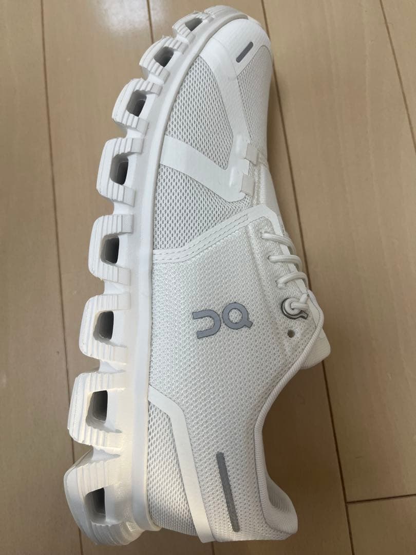 ＜On＞Cloud 6 スニーカー レディース 25cm ホワイト