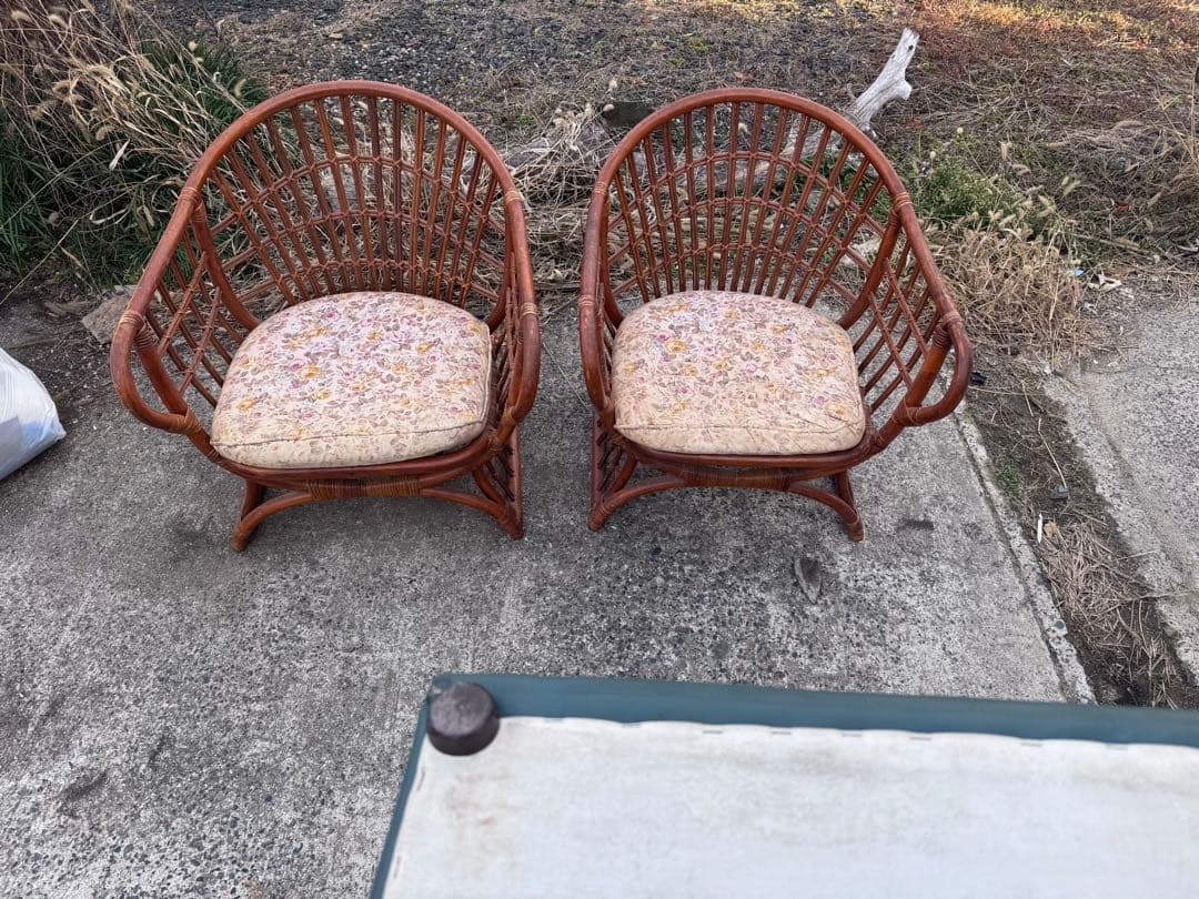 ヴィンテージ　ラタン製カジュアルチェア2脚セット