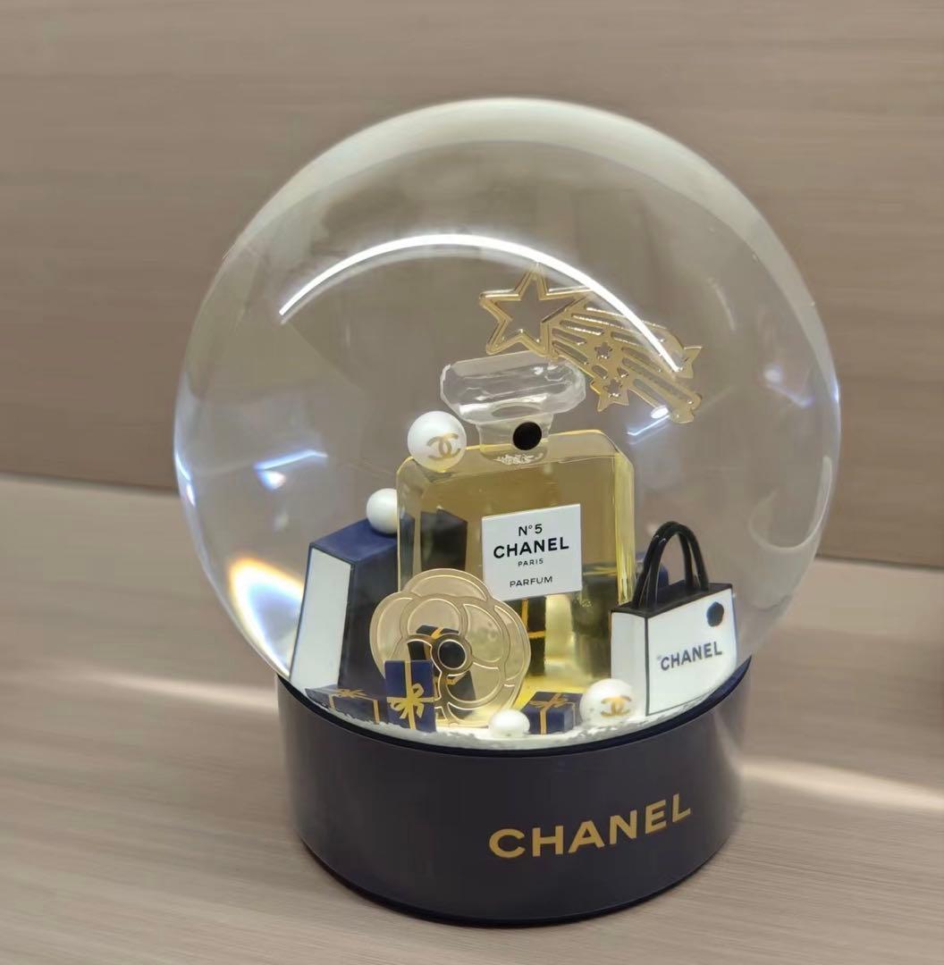 2025新品 CHANEL ホリデー　スノードーム ノベルティ シャネル　VIP