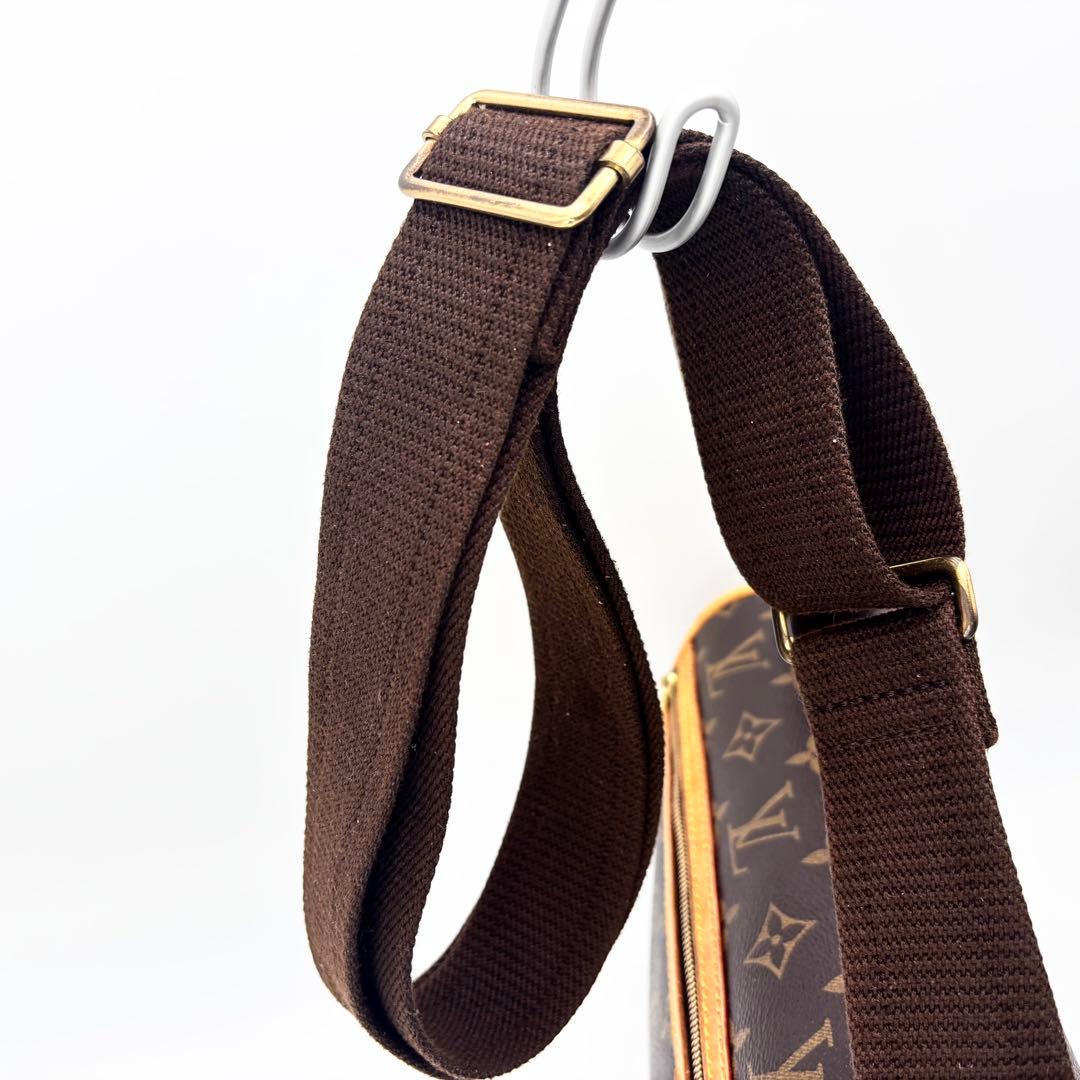 LOUIS VUITTON メッセンジャー ボスフォールPM ショルダーバッグ