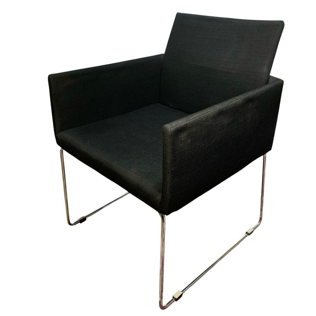 ダイニングチェア　アームチェア　黒　ブラック　肘付き　椅子