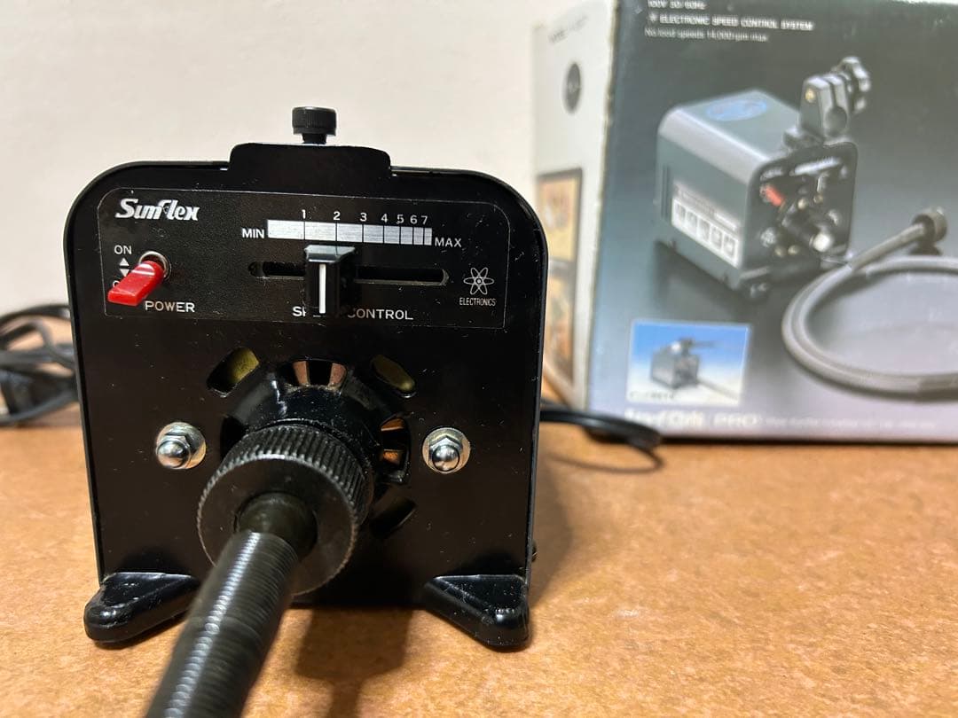 電動　神•舎利付け　ミニ盆栽　小品盆栽