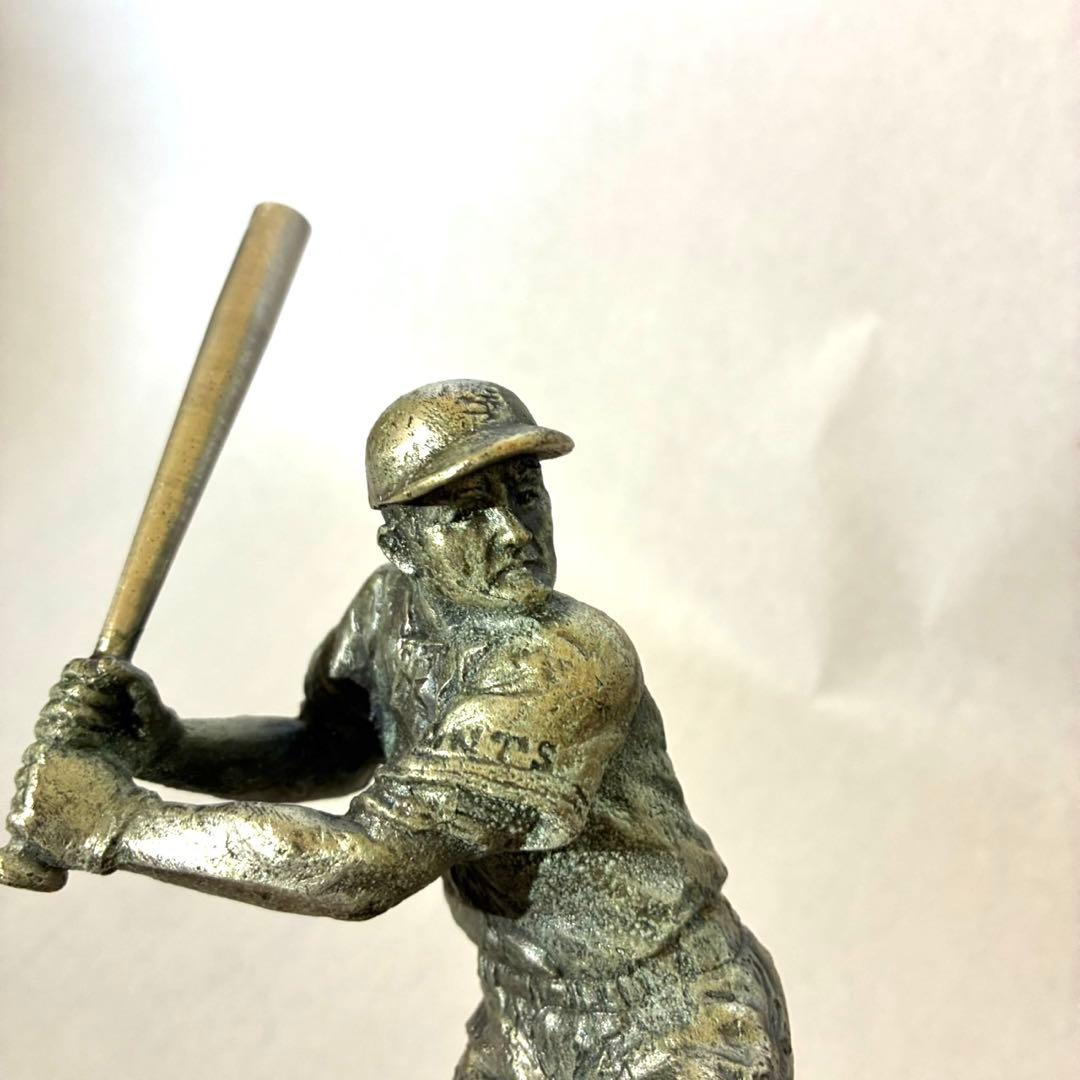 長嶋茂雄引退記念ブロンズ像　3