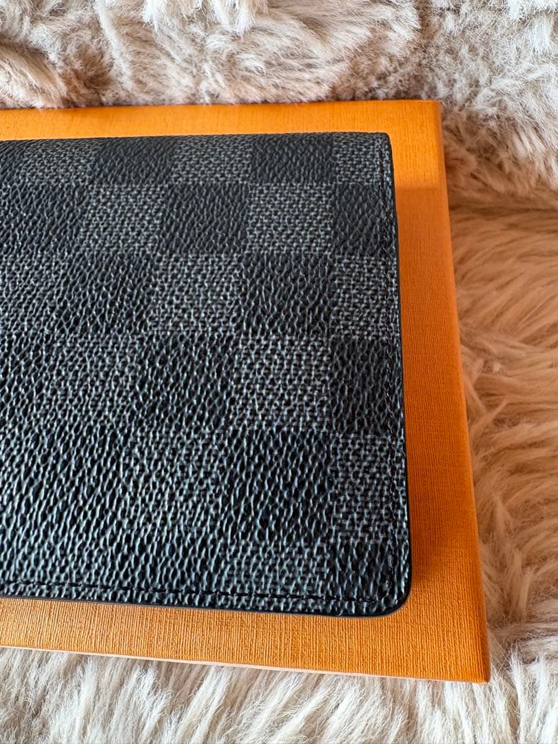 美品　Louis Vuitton ダミエ・グラフィット 長財布