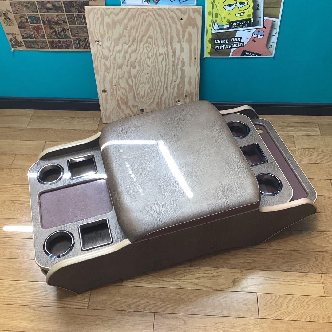 ハイエースワイド用コンソール（カズキオート）