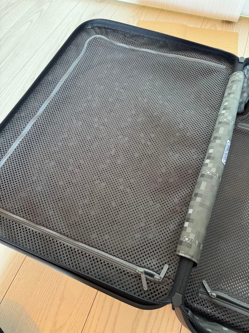 【リモワ】廃盤　SALSA サルサ2輪スーツケース33L