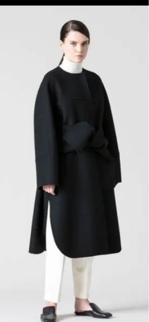 専用出品です。値下げしました！田丸麻紀さん着用　アドーアストール付きコート　38