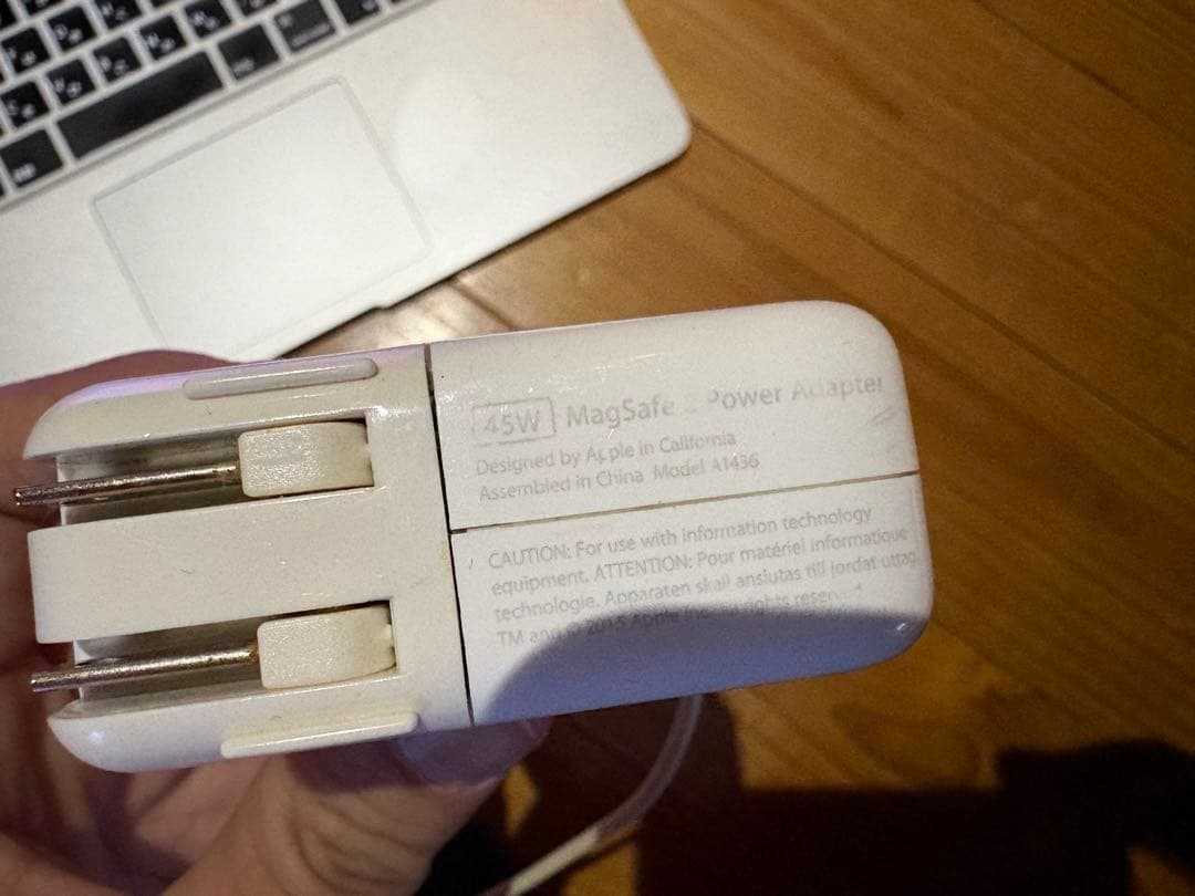 MacBook Air 2017 MacBook本体　充電器付き