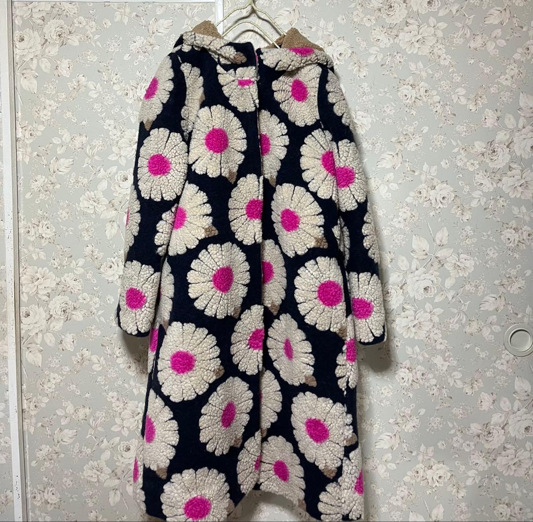 フランシュリッペ　シェリーラファム　マーガレット　コート